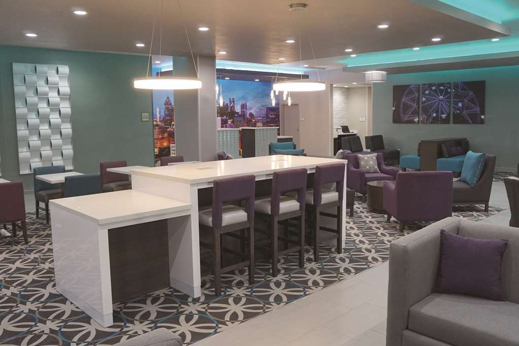 La Quinta By Wyndham Dallas Plano - Колоні Зручності фото