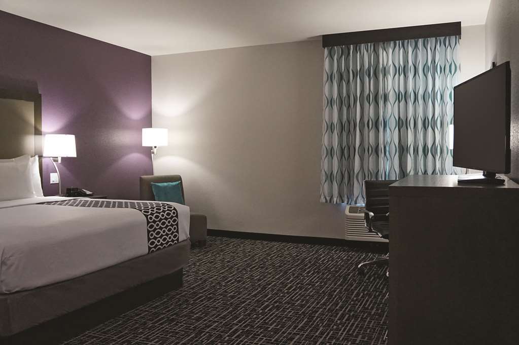 La Quinta By Wyndham Dallas Plano - Колоні Номер фото